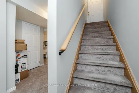 289 Brussels Ave, Brampton, ON L6Z 0G4