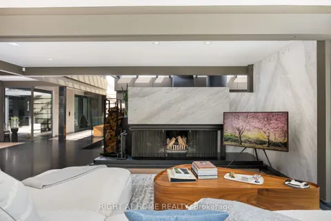 80 North Dr, Toronto, ON M9A 4R2