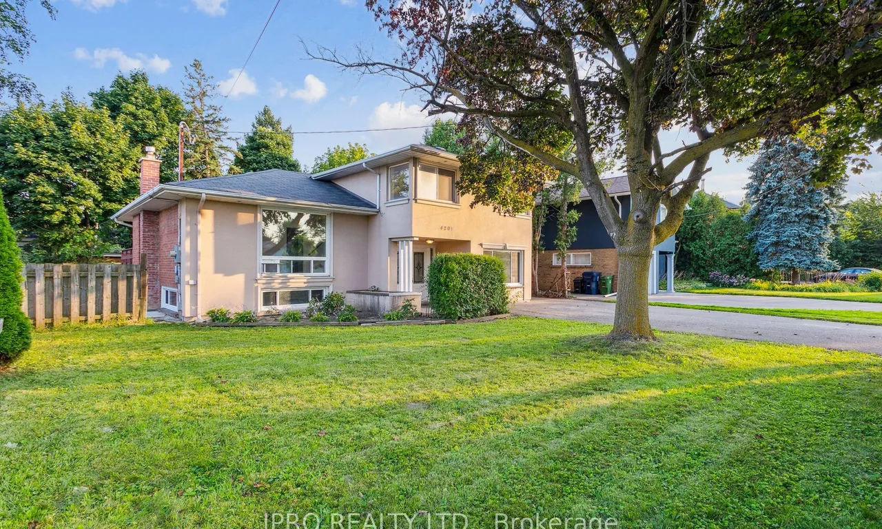 4209 Bloor St, Toronto, ON M9C 1Z6