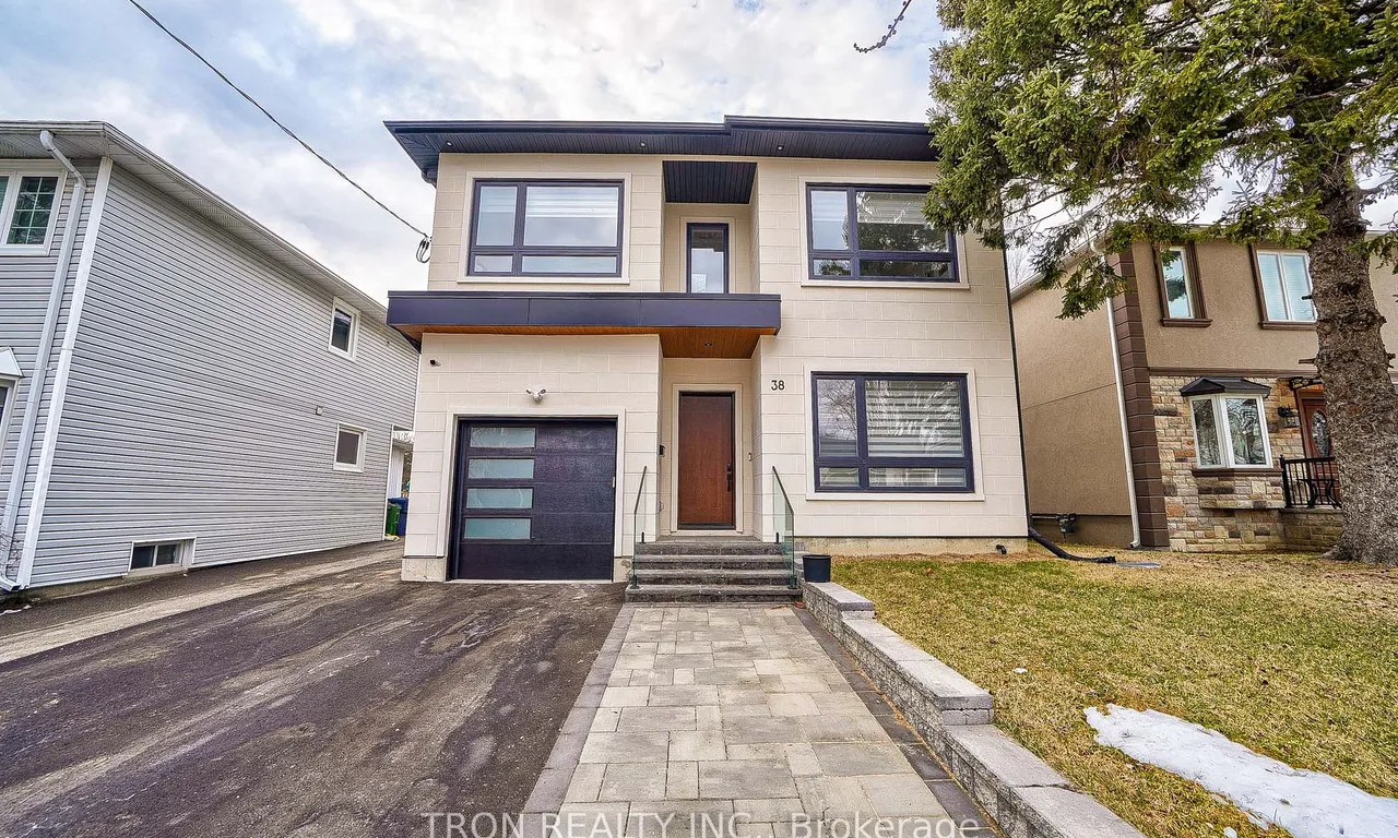 38 Uno Dr, Toronto, ON M8Z 3N8