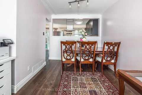 60 Chipwood Cres, Brampton, ON L6V 2E5
