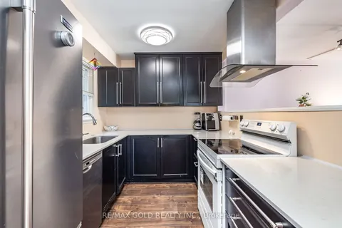 60 Chipwood Cres, Brampton, ON L6V 2E5