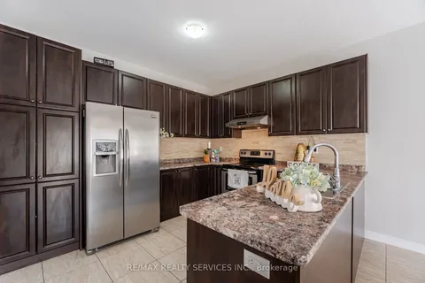 58 Russell Creek Dr, Brampton, ON L6R 0B6