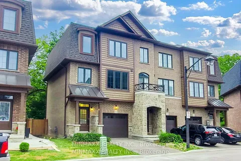 445 Ontario St, Milton, ON L9T 2N2