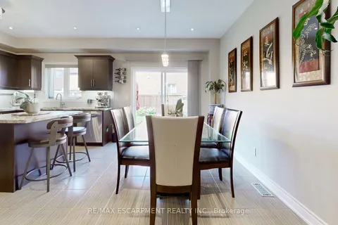 3 Dillon Dr, Brampton, ON L6X 3B6