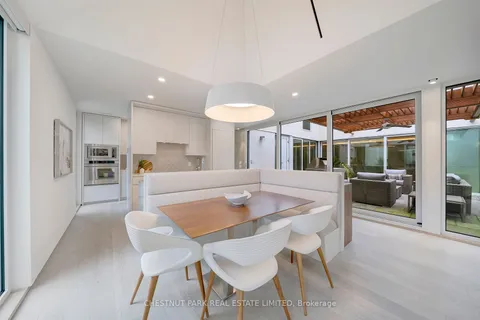 1427 Birch Ave, Burlington, ON L7S 1J4