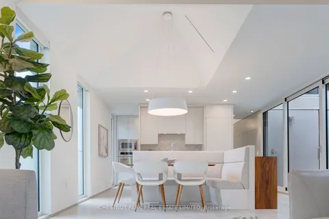 1427 Birch Ave, Burlington, ON L7S 1J4