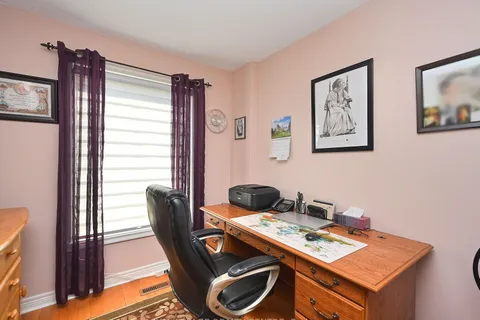 4550 Kettleby Crt, Mississauga, ON L4Z 2V7