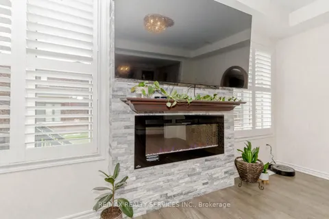 971 Cherry Crt, Milton, ON L9E 1P6