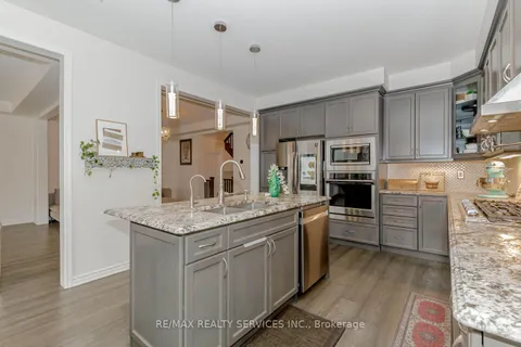 971 Cherry Crt, Milton, ON L9E 1P6