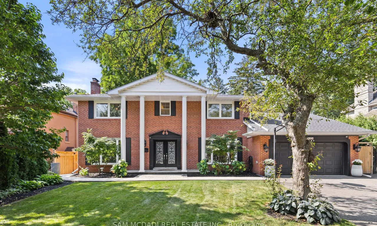 1204 Clarkson Rd, Mississauga, ON L5J 2W2