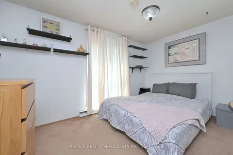 20 Hallcrown Crt, Brampton, ON L6S 2A7