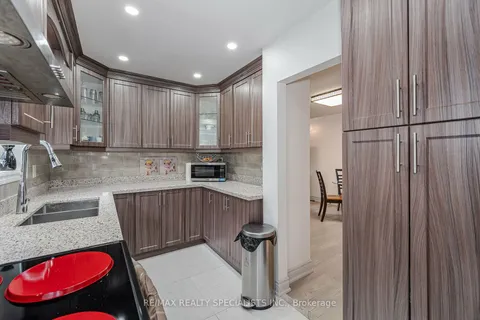 21 Crawford Dr, Brampton, ON L6V 2C6