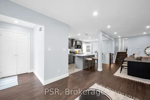 607 Green Meadow Cres, Mississauga, ON L5A 2V3