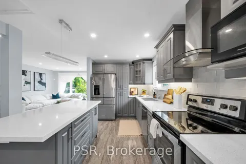 607 Green Meadow Cres, Mississauga, ON L5A 2V3