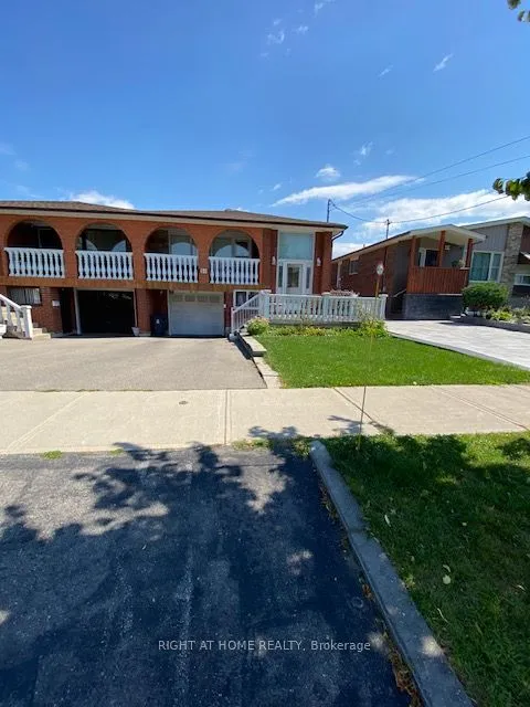 51 Seacliffe Blvd, Toronto, ON M9L 2G7