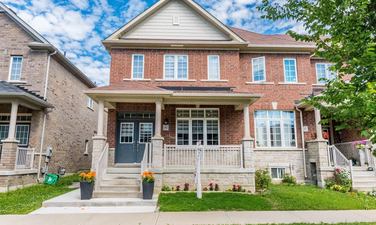 40 Saint Dennis Rd, Brampton, ON L6R 3W7
