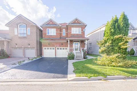 10 Pergola Way, Brampton, ON L6Y 5M6
