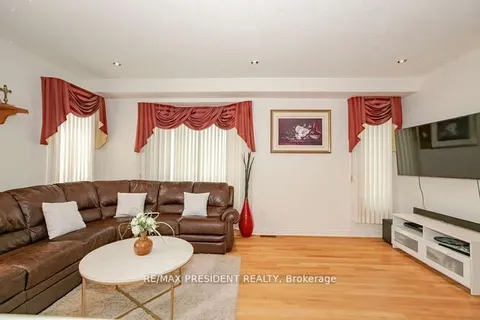 47 Harbourtown Cres, Brampton, ON L6V 4P6