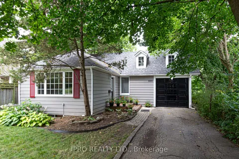 1211 Lorne Park Rd, Mississauga, ON L5H 3A7