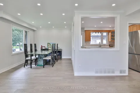 89 Thistle Down Blvd, Toronto, ON M9V 1J3