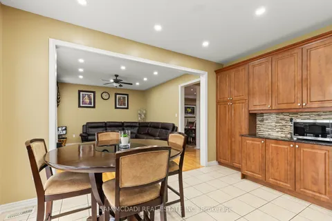 53 Heatherglen Dr, Brampton, ON L6Y 5X2
