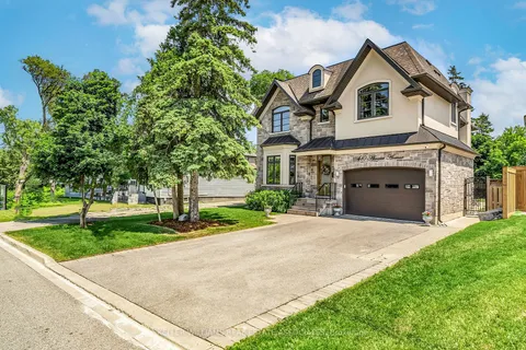 410 Atwater Ave, Mississauga, ON L5G 2A3