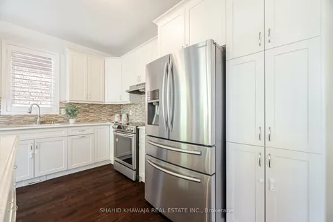 389 Cedar Hedge Rd, Milton, ON L9T 8Y4