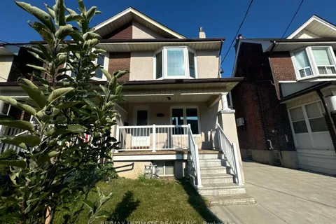 62 Hounslow Heath Rd, Toronto, ON M6N 1G8