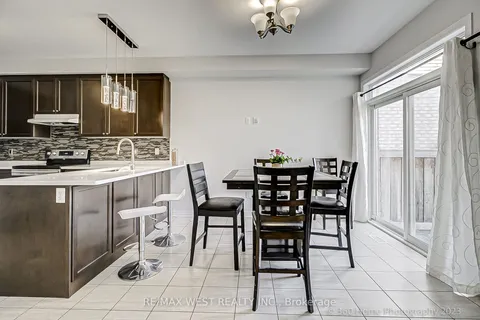 21 Goswell St, Brampton, ON L6P 3G8