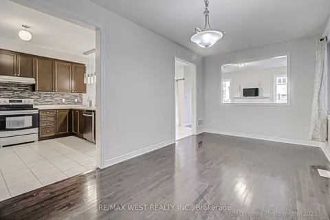 21 Goswell St, Brampton, ON L6P 3G8