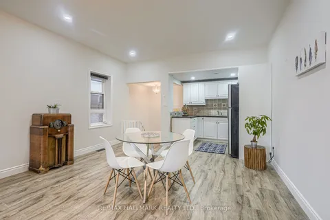 30 Northland Ave, Toronto, ON M6N 2C6