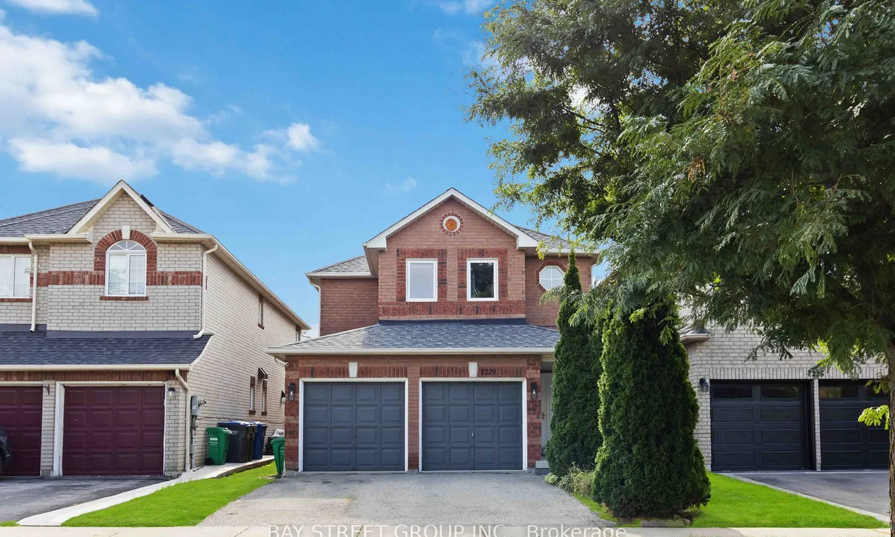 7229 Dime Cres, Mississauga, ON L5W 1K5