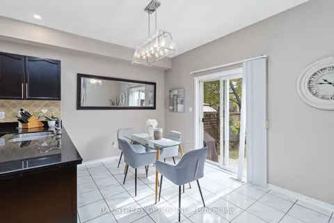 7229 Dime Cres, Mississauga, ON L5W 1K5