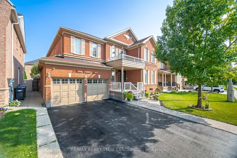 7 Prince Edward Blvd, Brampton, ON L6P 2E1