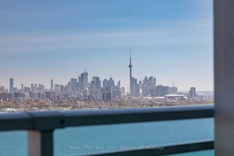 33 Shore Breeze Dr, Toronto, ON M8V 0G1