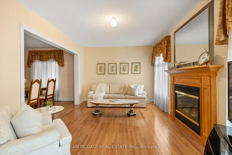 28 Millsborough Rd, Brampton, ON L6P 2A1