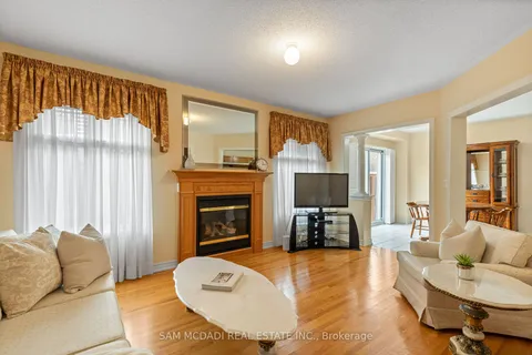 28 Millsborough Rd, Brampton, ON L6P 2A1