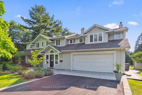 492 Country Club Cres, Mississauga, ON L5J 2R2