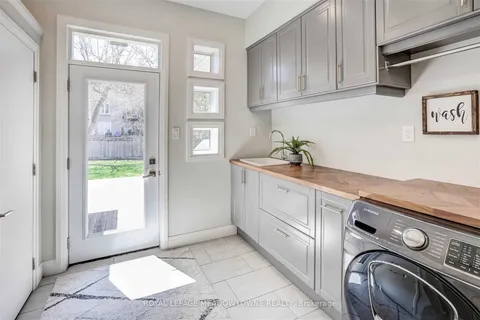 178 Mountainview Rd, Halton Hills, ON L7G 3R1