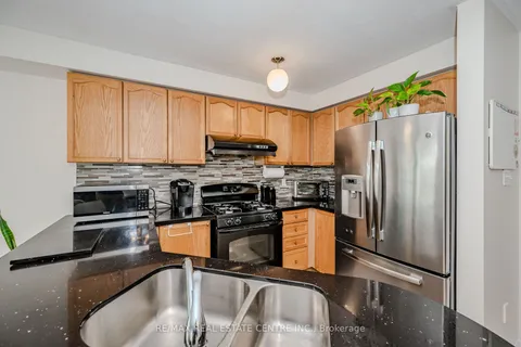 620 Rossellini Dr, Mississauga, ON L5W 1M3