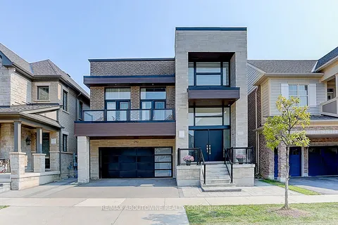 292 Harold Dent Tr, Oakville, ON L6M 1S1
