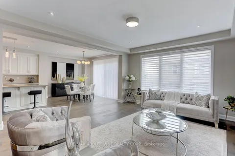 292 Harold Dent Tr, Oakville, ON L6M 1S1