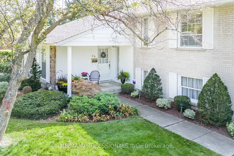 29 Totteridge Rd, Toronto, ON M9A 1Y9