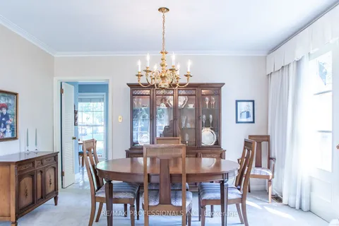 29 Totteridge Rd, Toronto, ON M9A 1Y9