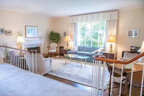 29 Totteridge Rd, Toronto, ON M9A 1Y9