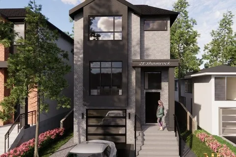 2E Shamrock Ave, Toronto, ON M8W 1C8