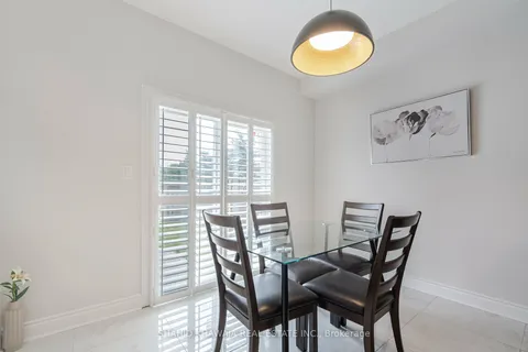 3265 Cabano Cres, Mississauga, ON L5M 0B9