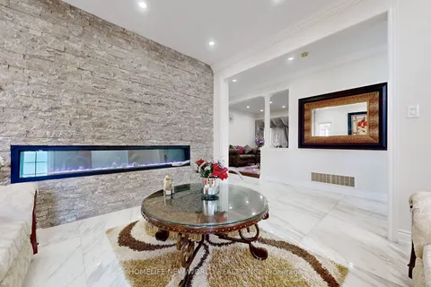 5117 Dubonet Dr, Mississauga, ON L5M 7X6