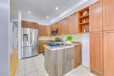 63 Portrush Tr, Brampton, ON L6X 0R2